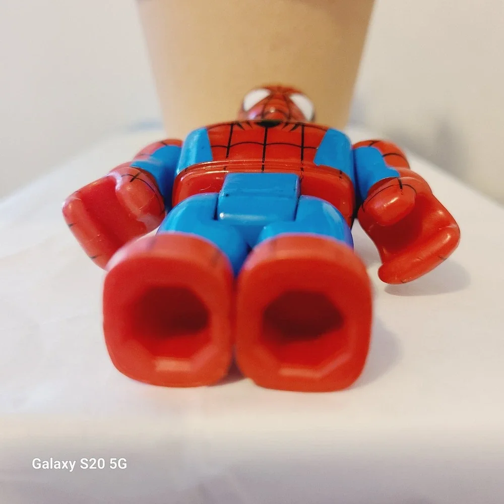 Marvel Spider-Man Keychain Figure, Collectible Kids Toy Keyring‎